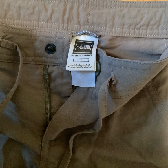 The North Face capris - Picture 3 of 3